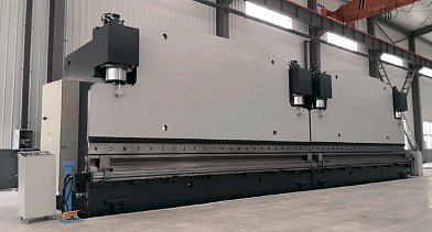 Фото 62 - MetalTec HBC 1000/6000 листогибочные гидравлические прессы с ЧПУ большого тоннажа.